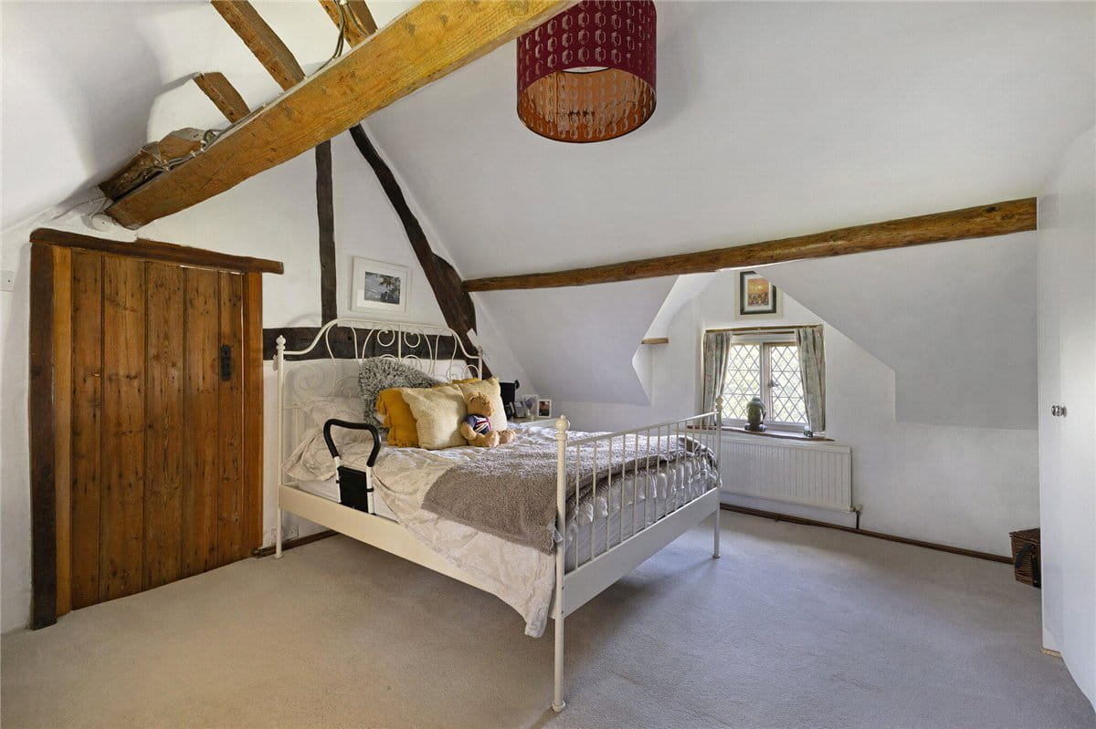 3 bedroom house, Park Lane, Cherhill SN11 - Available