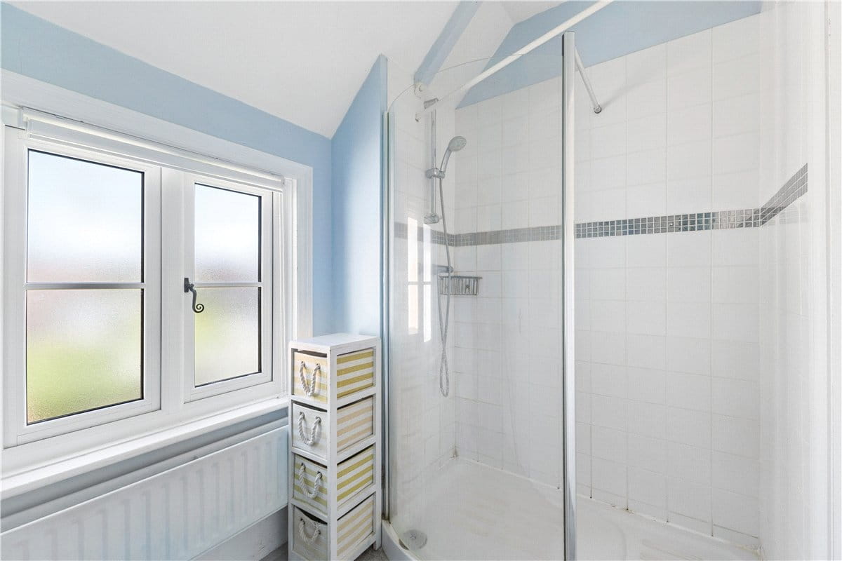 6 bedroom house, The Street, All Cannings SN10 - Available