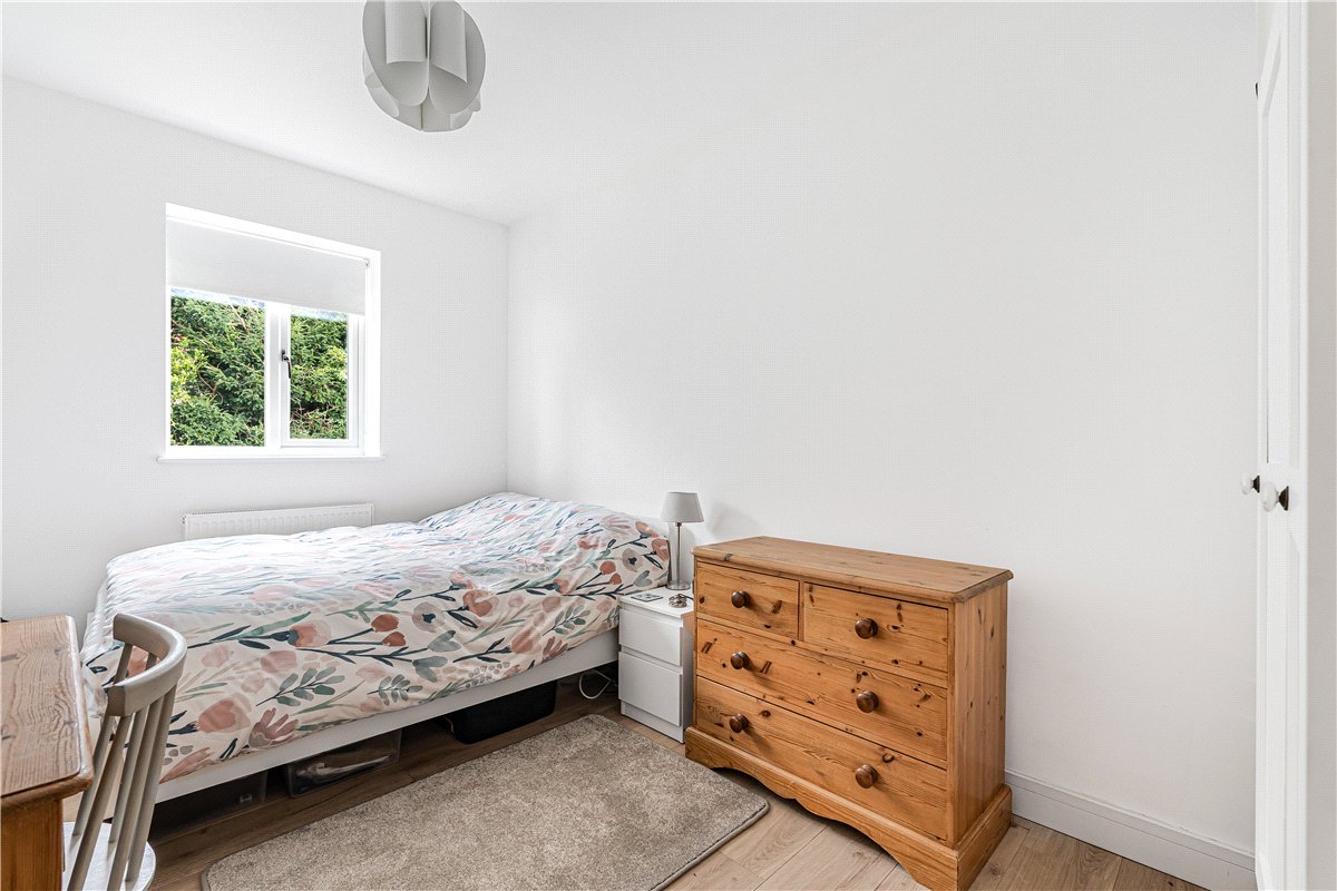 3 bedroom bungalow, Middle Lane, Cherhill SN11 - Available