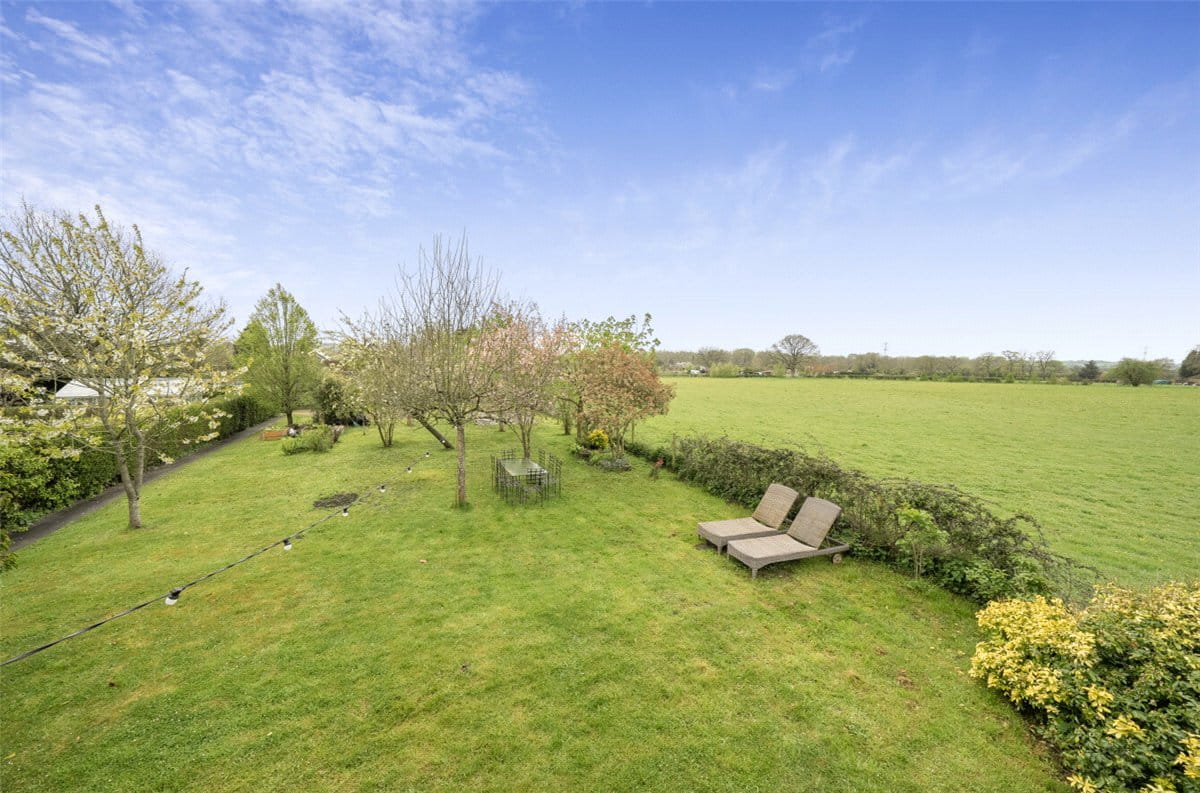 3 bedroom cottage, Dragon Lane, Manningford Bruce SN9 - Available