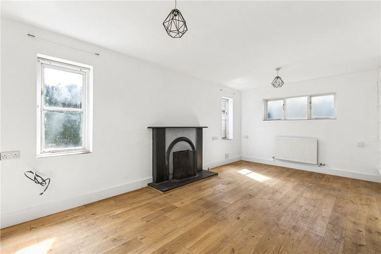 3 bedroom house, West Street, Aldbourne SN8 - Available