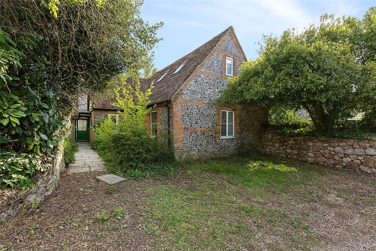 3 bedroom house, West Street, Aldbourne SN8 - Available