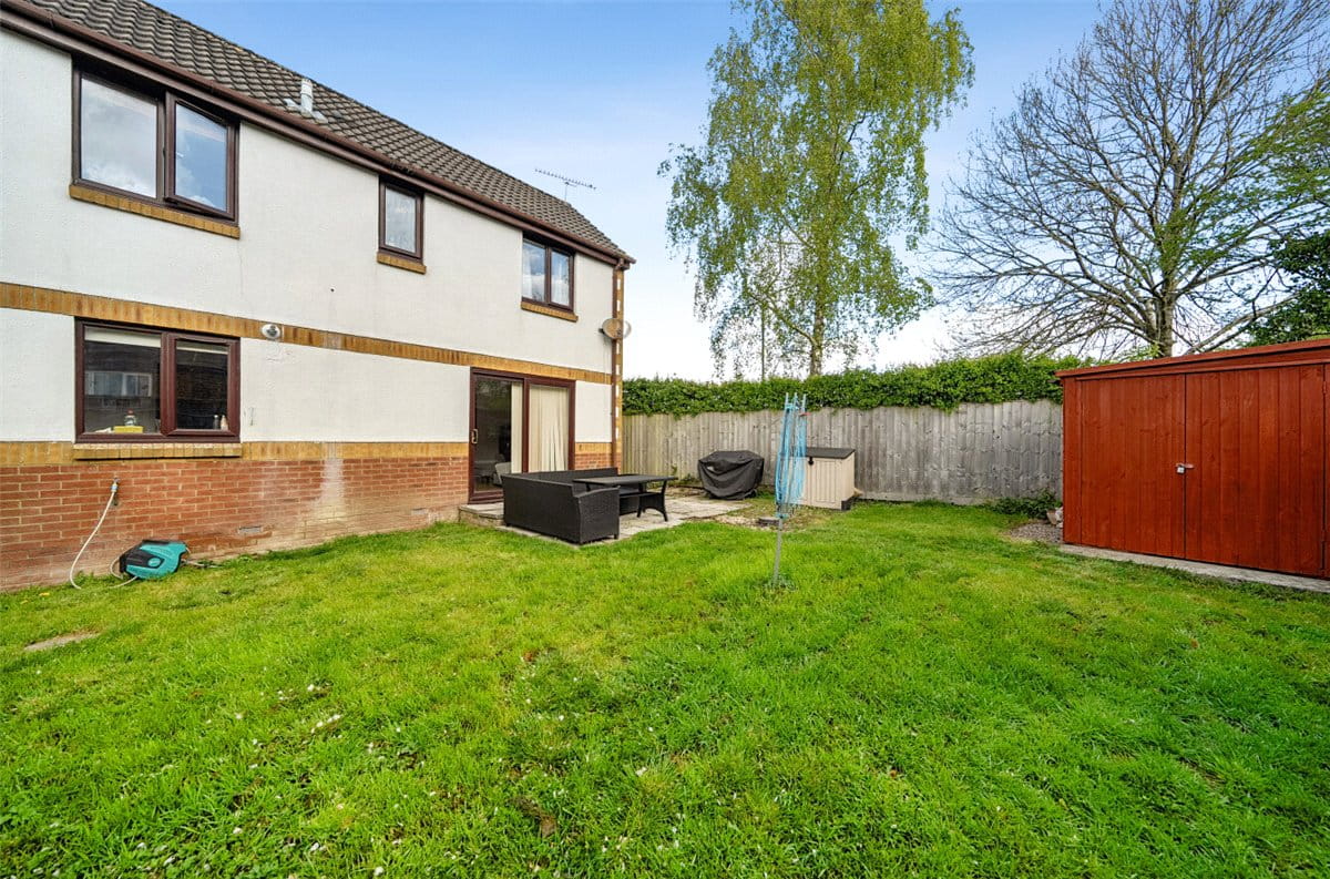 2 bedroom house, Badger Close, Royal Wootton Bassett SN4 - Available