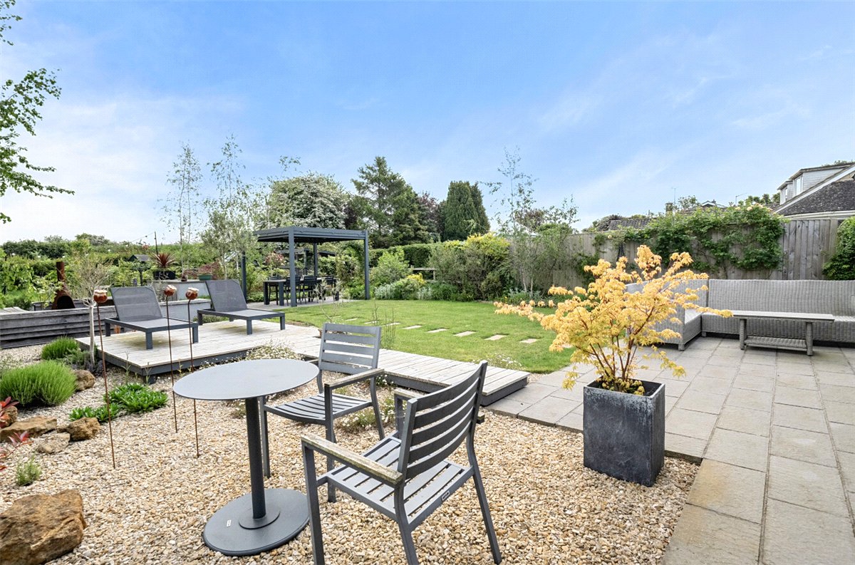 5 bedroom house, Studley Hill, Studley SN11 - Available