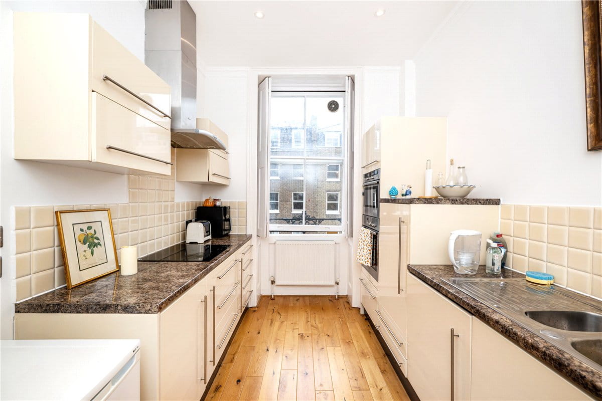 1 bedroom flat, Upper Wimpole Street, Marylebone W1G - Available