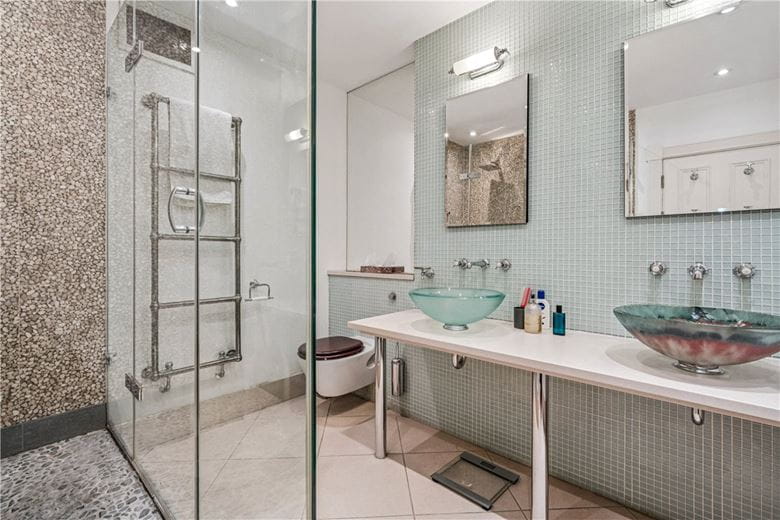 3 bedroom flat, Park Towers, 2 Brick Street W1J - Available