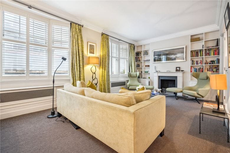 2 bedroom flat, New Cavendish Street, Marylebone W1G - Available