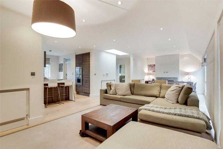 2 bedroom flat, Westchester House, 70-86 Seymour Street W2 - Available