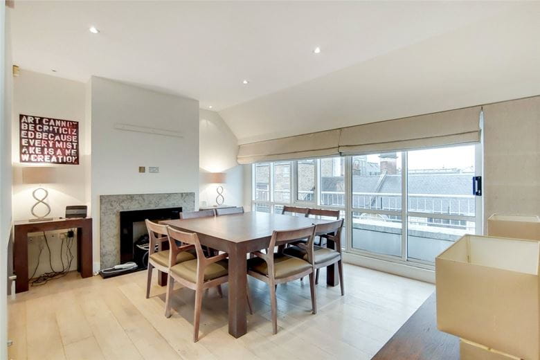 2 bedroom flat, Westchester House, 70-86 Seymour Street W2 - Available