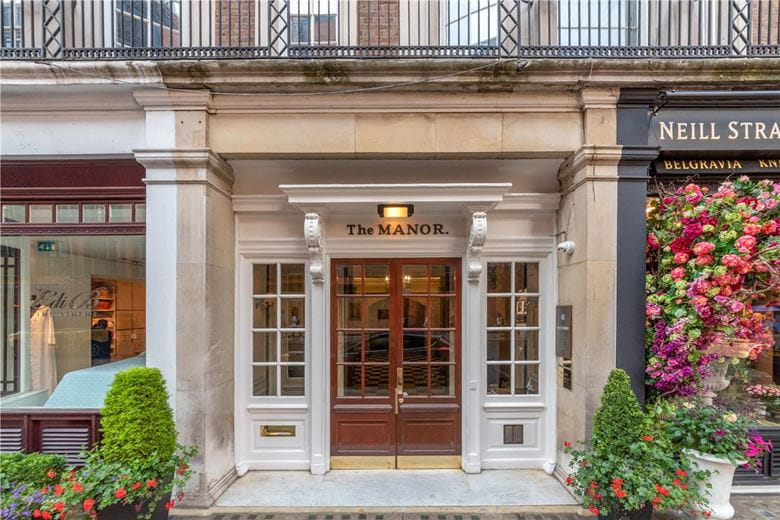 4 bedroom flat, Davies Street, Mayfair W1K - Sold