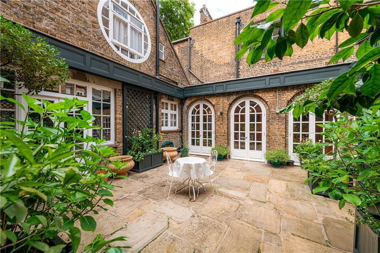 8 bedroom house, Cheyne Walk, London SW10 - Available