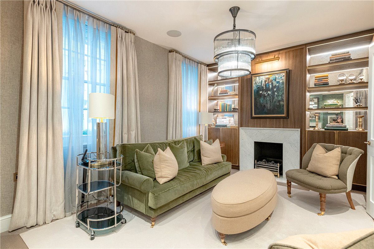 3 bedroom maisonette, Shepherd Street, Mayfair W1J - Available