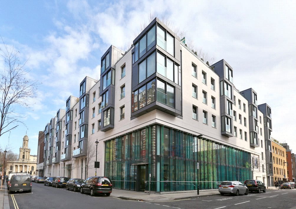 3 bedroom flat, Bolsover Street, Fitzrovia W1W - Available