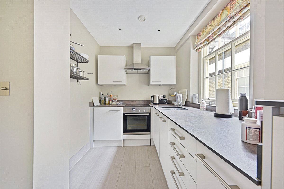 2 bedroom flat, Bryanston Place, Marylebone W1H - Available