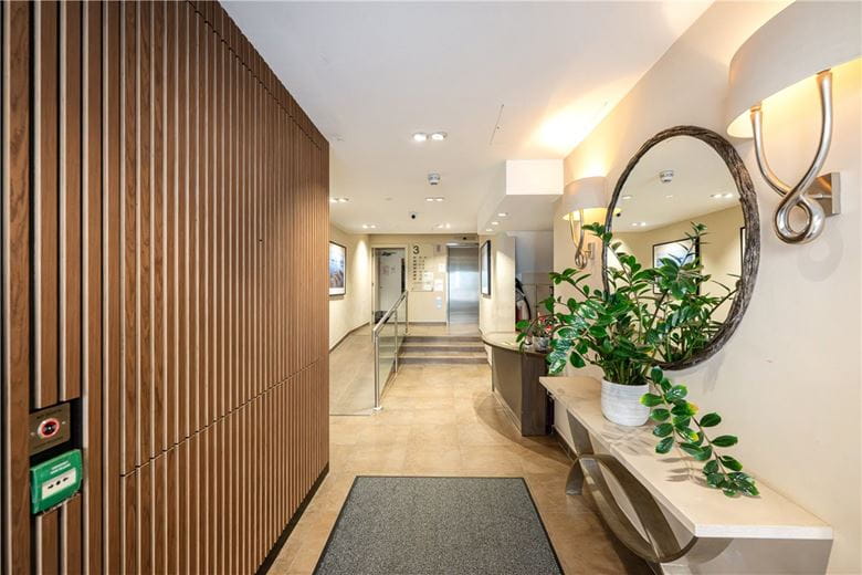 3 bedroom flat, George Street, London W1U - Available