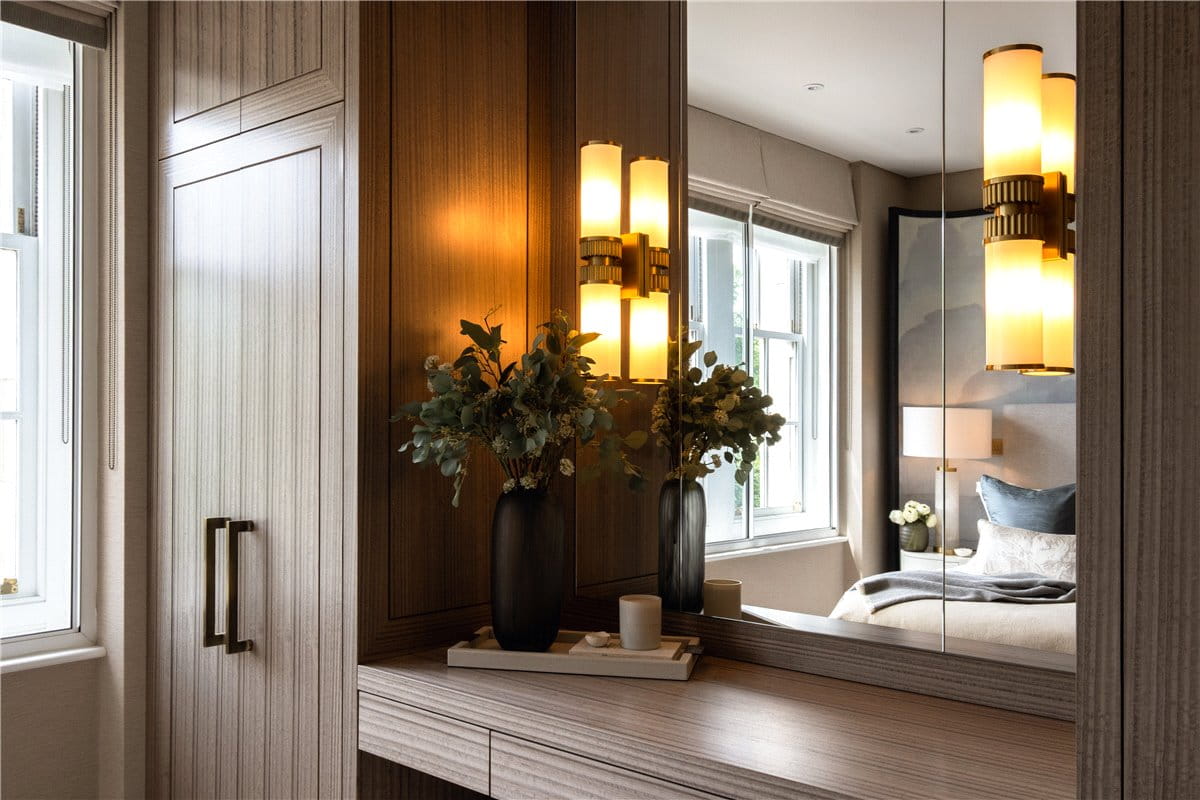 2 bedroom flat, Piccadilly, London W1J - Available