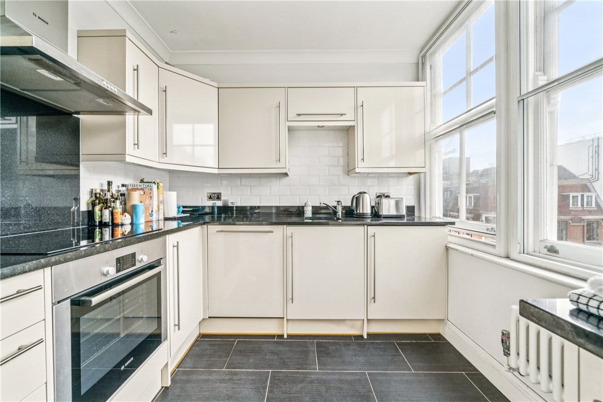 1 bedroom flat, Great Smith Street, London SW1P - Sold STC