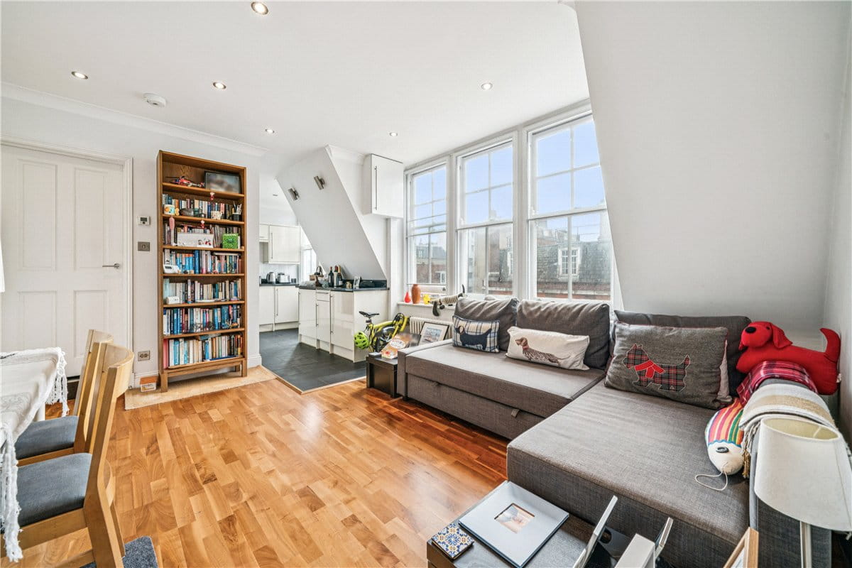 1 bedroom flat, Great Smith Street, London SW1P - Sold STC
