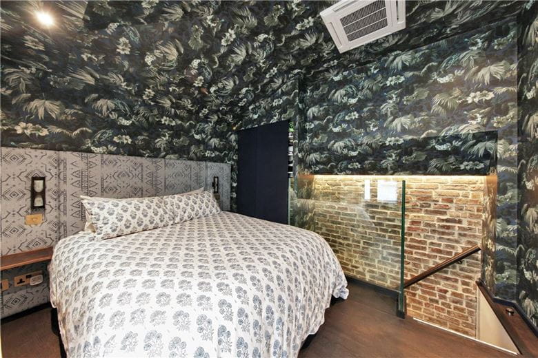 1 bedroom flat, Shepherd Market, London W1J - Available