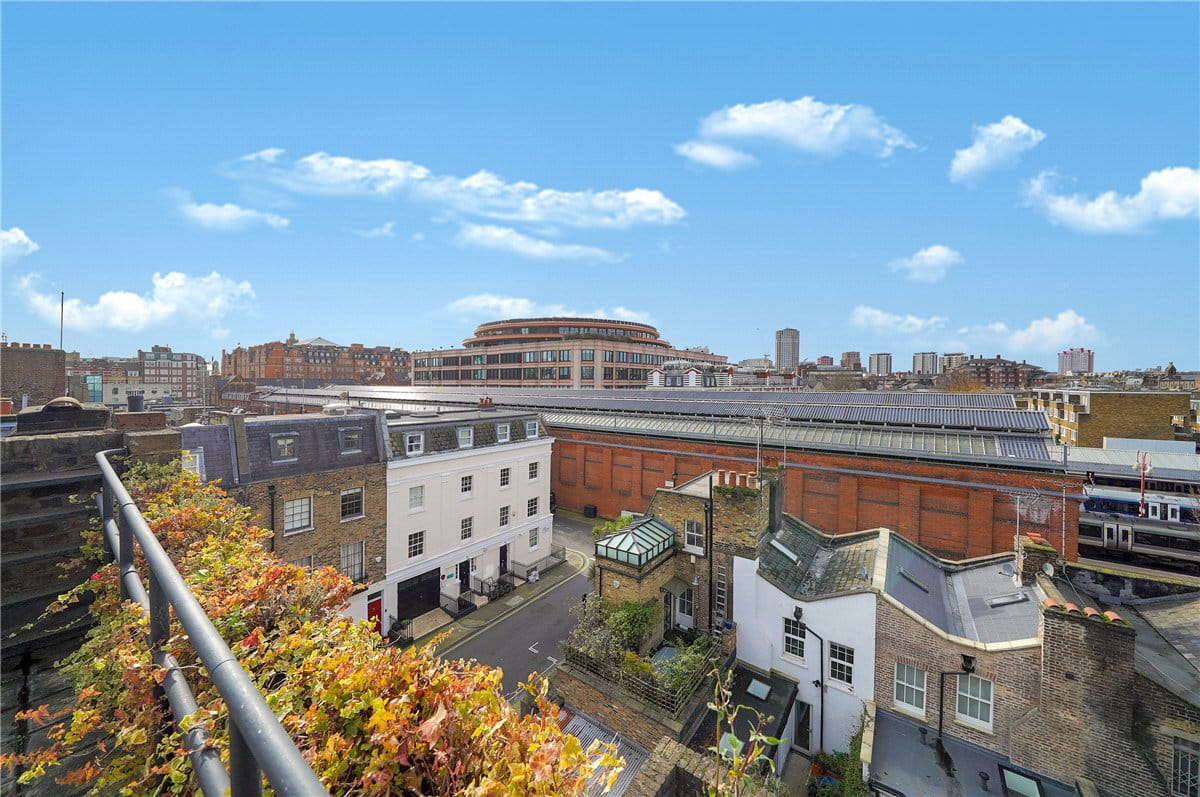 3 bedroom flat, Balcombe Street, Marylebone NW1 - Available