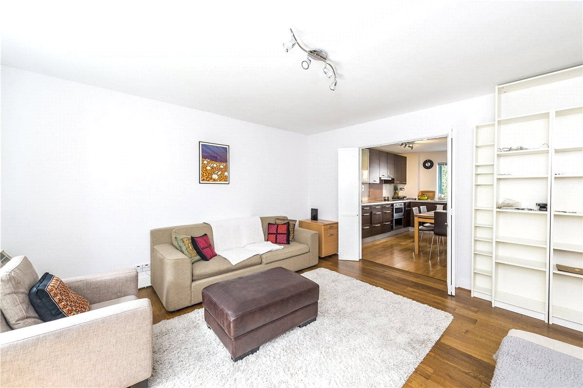 2 bedroom flat, Chapter Street, London SW1P - Available