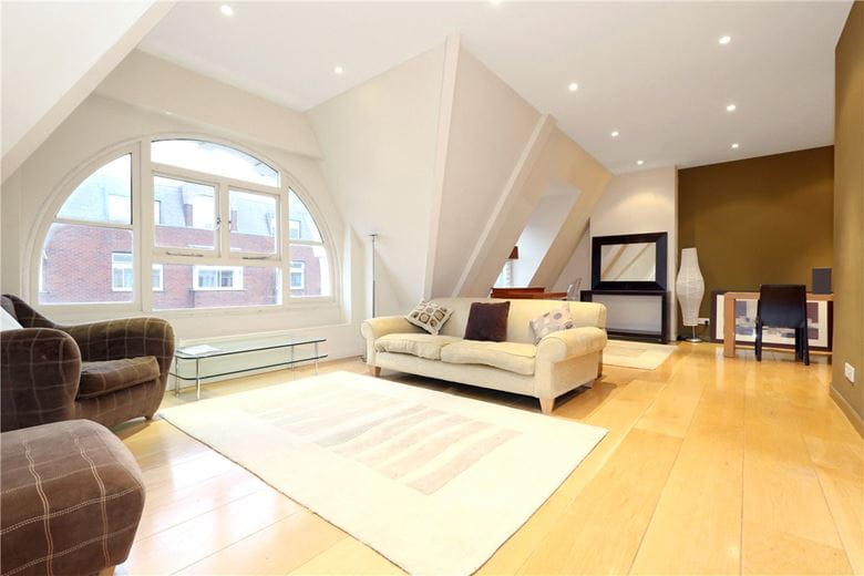 2 bedroom flat, New Cavendish Street, London W1G - Available