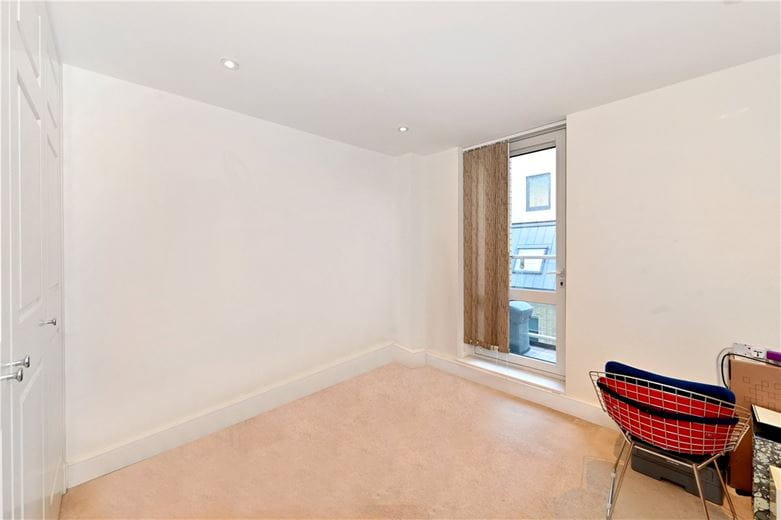 2 bedroom flat, Barrett Street, Marylebone W1U - Available