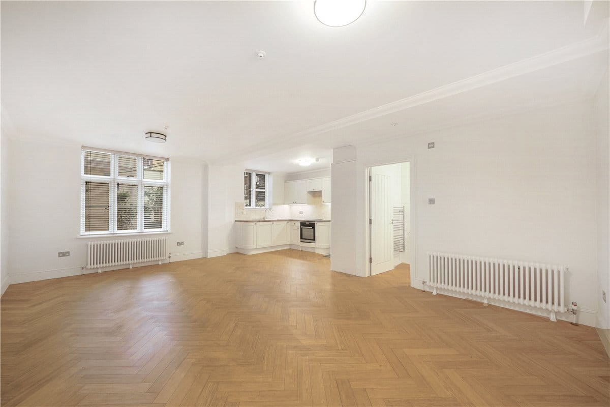 1 bedroom flat, South Audley Street, Mayfair W1K - Available