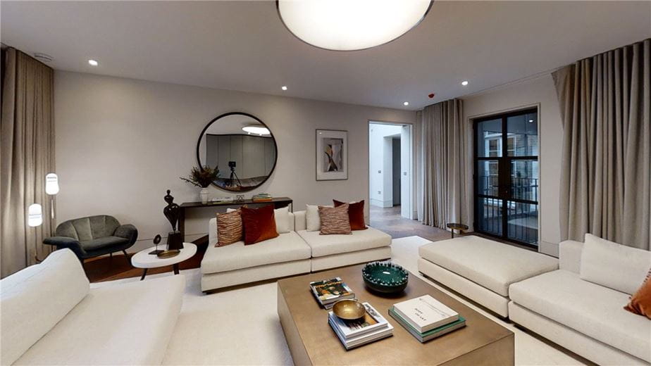 4 bedroom flat, Devonshire Place, Marylebone W1G - Available