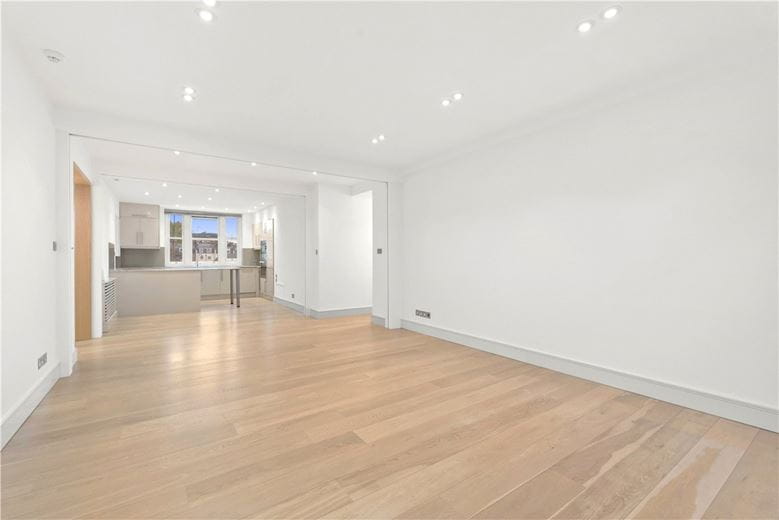 2 bedroom flat, Lowndes Square, Belgravia SW1X - Let Agreed