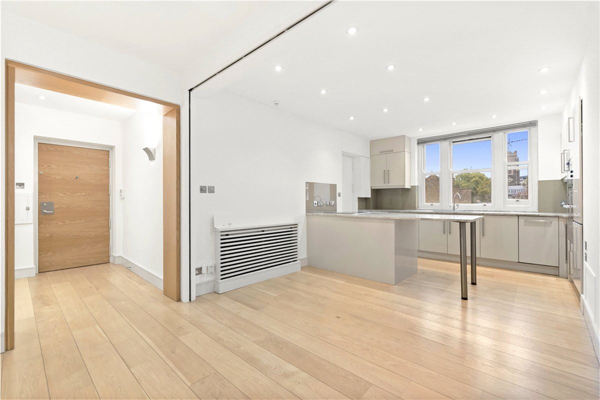 2 bedroom flat, Lowndes Square, Belgravia SW1X - Let Agreed