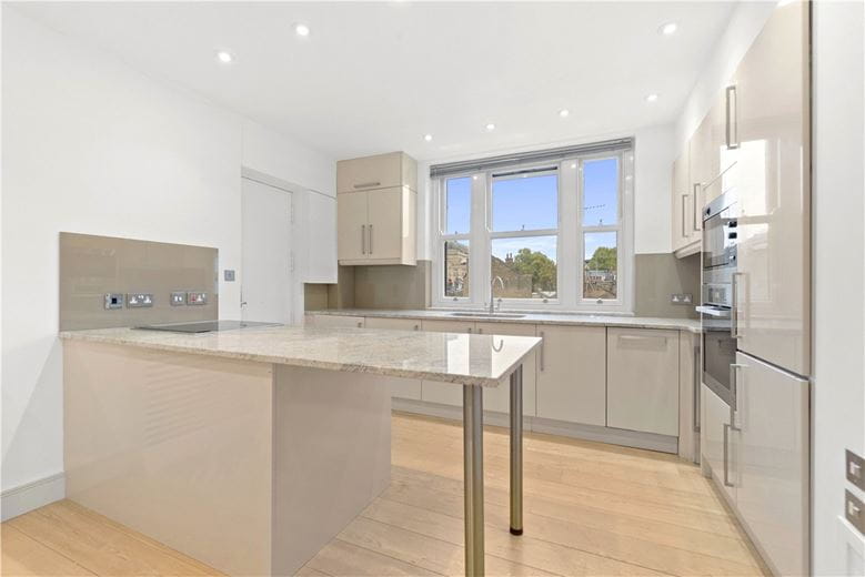 2 bedroom flat, Lowndes Square, Belgravia SW1X - Let Agreed