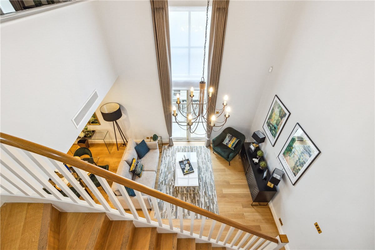 2 bedroom flat, Woods Mews, Mayfair W1K - Available