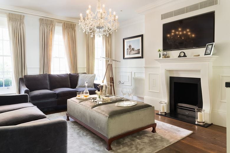 4 bedroom house, Farm Street, Mayfair W1J - Available