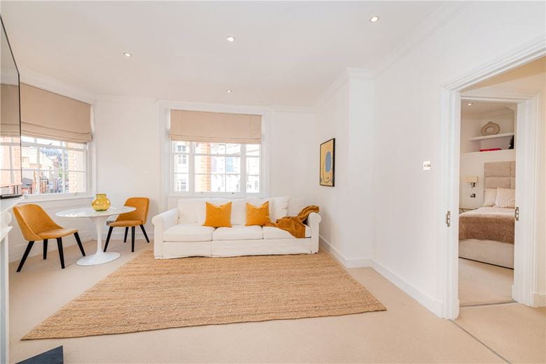 1 bedroom flat, Brook Street, Mayfair W1K - Available