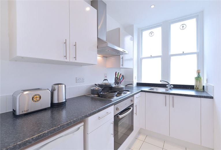 1 bedroom flat, Hill Street, Mayfair W1J - Available