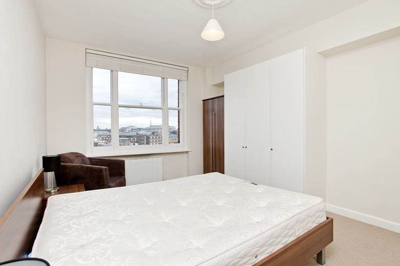 1 bedroom flat, Hill Street, Mayfair W1J - Available
