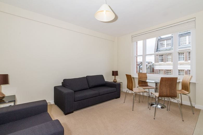 1 bedroom flat, Hill Street, Mayfair W1J - Available