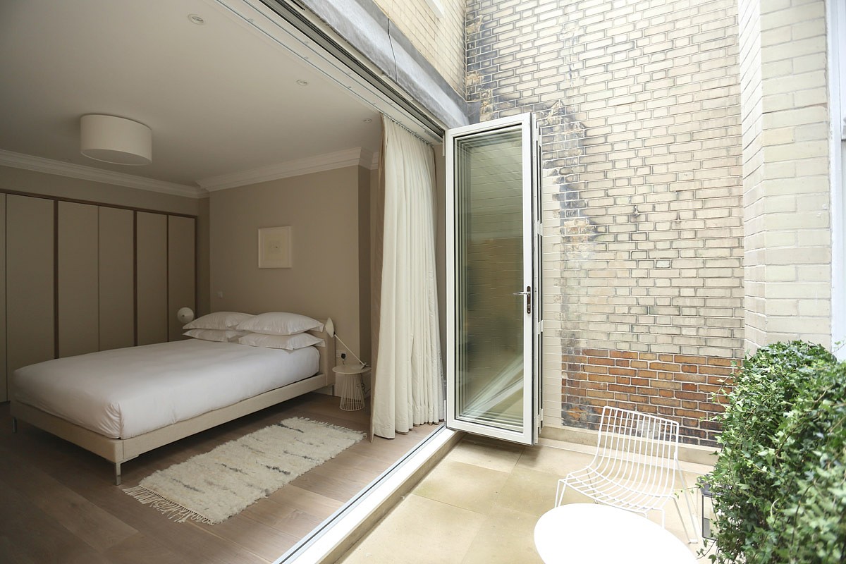 1 bedroom flat, Welbeck Street, Marylebone W1G - Available