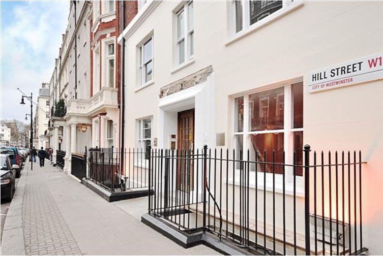 1 bedroom flat, Hill Street, Mayfair W1J - Available