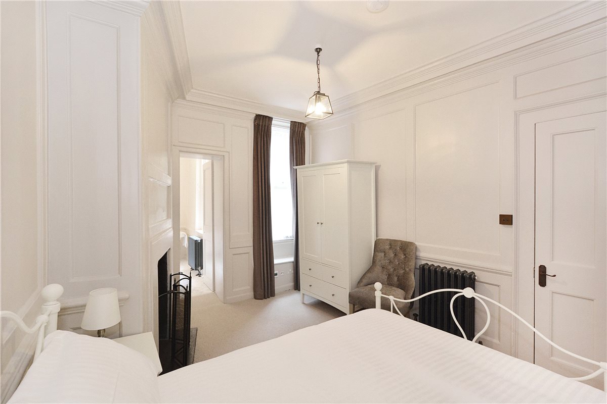 3 bedroom house, Meard Street, Soho W1F - Available