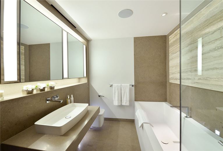 2 bedroom flat, Duke Street, Mayfair W1K - Available