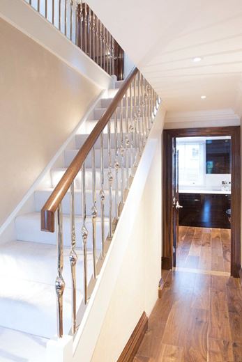 2 bedroom flat, Grosvenor Hill, Mayfair W1K - Available