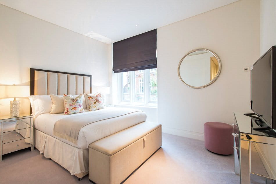 1 bedroom flat, Green Street, London W1K - Available