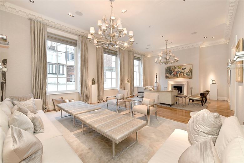 4 bedroom flat, Upper Grosvenor Street, Mayfair W1K - Available
