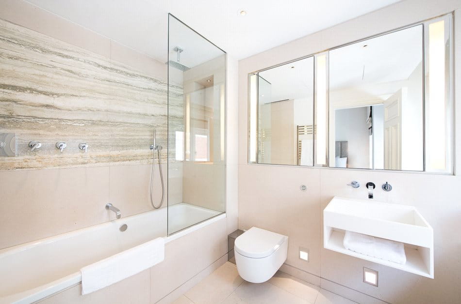 2 bedroom flat, Duke Street, Mayfair W1K - Available