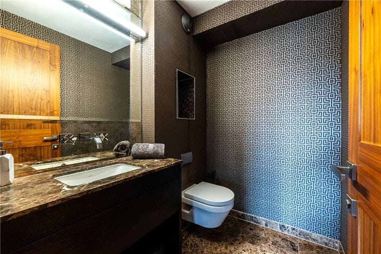 2 bedroom flat, Bourdon Street, Mayfair W1K - Available