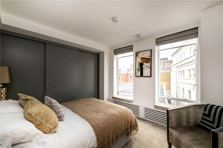 2 bedroom flat, Bourdon Street, Mayfair W1K - Available