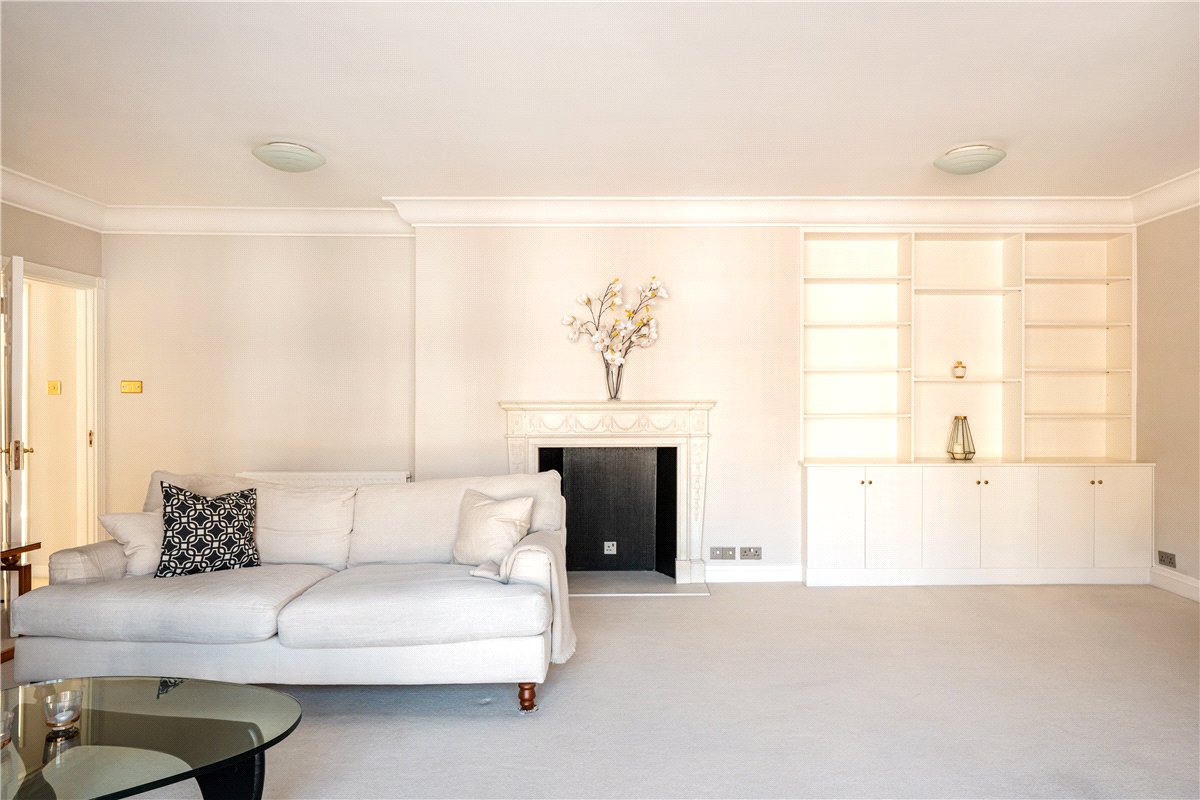 2 bedroom flat, Reeves Mews, Mayfair W1K - Available