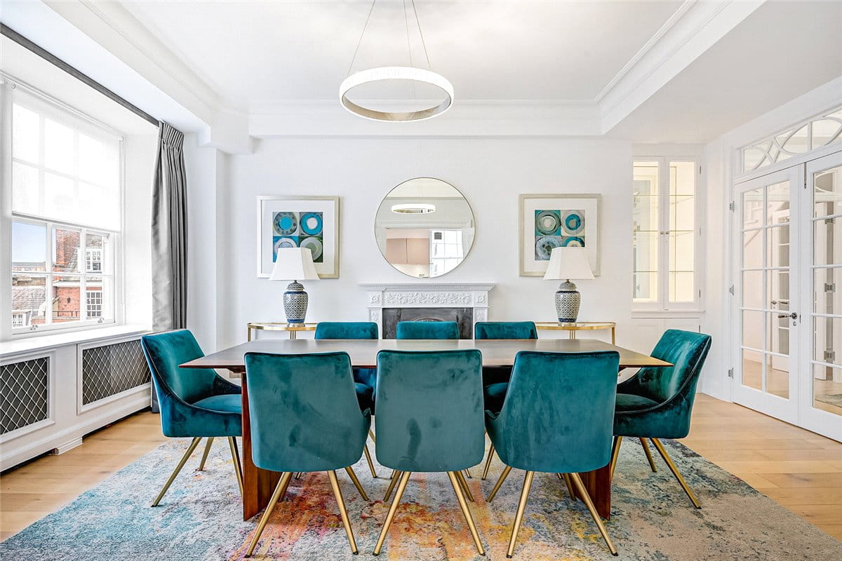 4 bedroom flat, Grosvenor Square, Mayfair W1K